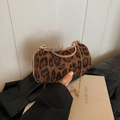 Luxe handtas met luipaardprint van imitatiebont met gouden hardware en diamanten greep - Bruin