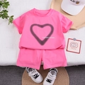Ensemble d'été rose pour fille avec T-shirt à motif cœur et short ample assorti - 80cm / Rose Rouge