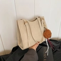 Minimalist beige tote bag in faux leather with adjustable straps and a cute brown bear charm - With Pendant / White