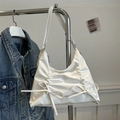 Sac fourre-tout chic en cuir PU blanc plissé avec nœuds et bandoulière - Blanc