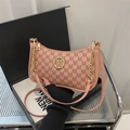 Borsa a tracolla trendy rosa-arancio con stampa monogramma M e catena dorata - Rosa