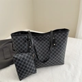 Grand sac fourre-tout rétro avec motif de lettre M et petite pochette assortie - Noir