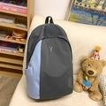 Zaino minimalista grigio e azzurro con ricamo Y ed etichetta in pelle decorativa - Grigio