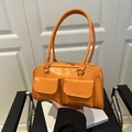 Bolso de hombro de cuero PU naranja vibrante con bolsillos dobles y herrajes plateados - Naranja