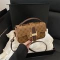 Brown vintage monogram small square handbag with golden clasp and leather top handle - Brown