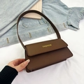 Bolso de hombro minimalista en cuero mate marrón oscuro con texto fashion amarillo - Marrón