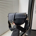 Chic black saddle bag with golden chain and adjustable strap in matte finish - Black