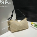 Handgewebte beige Stroh-Tote-Bag mit schwarzen geknoteten Griffen im Boho-Chic-Stil - Schwarz