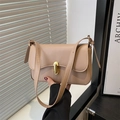 Bolso de hombro minimalista de cuero beige para mujer con hebilla giratoria de metal dorado - Caqui