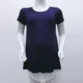 Detalle de camiseta de maternidad holgada con dobladillo de capas azul marino - S / Azul oscuro