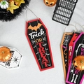 Appendiporta in legno a forma di bara per Halloween con scritta Trick or Treat e corda - Bordo Rosso