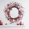 Ghirlanda di San Valentino con cuori in legno rossi e rosa su base rustica - 45cm