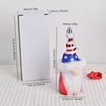 Gnomo patriottico con strisce rosse e cappello stellato in una scatola regalo bianca - 15*5.5CM Rosso