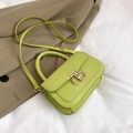 Bolso de mano verde lima elegante con hebilla dorada y correa de hombro ajustable - Verde