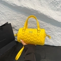 Zylinder-Handtasche in Hellgelb mit Herzsteppung und silberner Schleife für Damen - Gelb