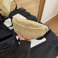 Bolso de pecho de paja beige para mujer con costura en V y correa negra ancha - Negro