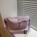 Bolso bandolera de nailon violeta claro con cremalleras dobles y correa ajustable - Morado
