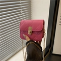 Mini quilted square bag in bright purple PU leather with golden chain and clasp - Pink