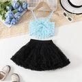 Detailansicht der Mädchen Tutu-Kombi mit blauer Blumenweste und schwarzem Netzrock - 100cm (4J) / Blaues 3D-Blumenoberteil mit schwarzem Rock