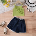 Set estivo bimba: top verde a coste con volant e pantaloncini in denim con pizzo - 100cm-4Y / Verde-giallo