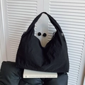 Grote zwarte hobo schoudertas van synthetische stof met trekkoord en minimalistische look - Zwart