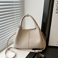 Sac à main élégant en cuir beige à texture litchi avec accessoires dorés - Kaki