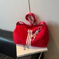 Grande borsa Oxford rossa con strisce bianche e tracolla regolabile per sport e tempo libero - Con Ciondolo / Rosso