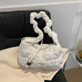 Sac bandoulière matelassé blanc avec anse froncée et détail de cordon noir - Blanc