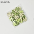 50 Stück 3,5cm Holz-Kleeblatt-Deko für St. Patrick's Day in Grün und Beige, Set mit 65g - 3.5cm