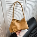 Sac hobo tressé jaune avec bandoulière assortie et petit pendentif circulaire - Kaki