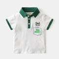 Witte katoenen polo voor jongens met groene bies en cartoon stier afbeelding - 90 / Wit