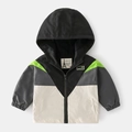 Dikke windjas met capuchon voor jongens met neongroen en grijs geometrisch kleurpatroon - KO Kleurblok / 100cm