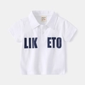 Klassisches weißes Baumwoll-Polohemd für Jungen mit dunkelblauem Buchstabendruck - 90cm / Weiß