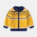 Gele gebreide kindervest met ritssluiting, blauwe geometrische patronen en ribboorden - 90cm / Geel
