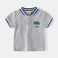 Lichtgrijs baby poloshirt met korte mouwen, gestreepte kraag en blauwe neushoorn - 90cm / Grijs