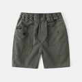 Pantaloncini casual da ragazzo verde oliva con elastico in vita e tasche cargo - Verde Militare / 90cm