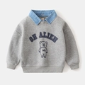 Detailed view of kids sweatshirt with denim faux-collar and bear graphic print - Gray / 90cm