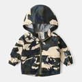 Detail of kids hooded camo jacket showing zip closure and gray jersey lining - Camouflage / 90cm