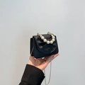 Mini sac à main en cuir noir avec poignée en perles et grand nœud pour femmes - Noir