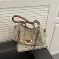 Chic bean green canvas tote bag with brown leather straps and pearl chain detail - Without Pendant / Green