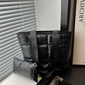 Conjunto de bolso tote acolchado negro de algodón espacial con pequeño estuche con cremallera - Negro