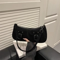 Schicke schwarze Baguette-Schultertasche mit doppelten Taschen und Metallschnallen - Schwarz