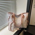 Cream-white tote bag set with pink heart and bear prints and matching small pouch - Pink