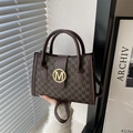 Sac cabas monogramme marron avec boucle logo M dorée et bandoulière amovible - Marron