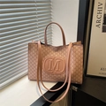 Chic Morandi pink tote bag with embossed M pattern and long handles for women - Pink