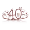 Détail du diadème d'anniversaire numéro 40 en or rose avec strass roses pour fête - Nombres / 40 Ans Or Rose