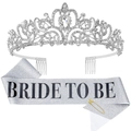 Dettaglio corona in strass argento e fascia Bride To Be per addio al nubilato elegante - Set Tiara e Fascia / Set Gioielli d'Argento