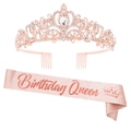 Vue détaillée de l'écharpe Birthday Queen or rose et du diadème en strass brillant - Couronne Or Rose + Écharpe Or Rose