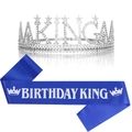 Détail de la couronne KING en strass argentés et de l'écharpe BIRTHDAY KING bleue - Couronne Argentée + Écharpe Bleu Marine avec lettrage blanc