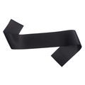 Elegante banda de satén negro para fiestas y bodas sobre un fondo blanco limpio - Negro